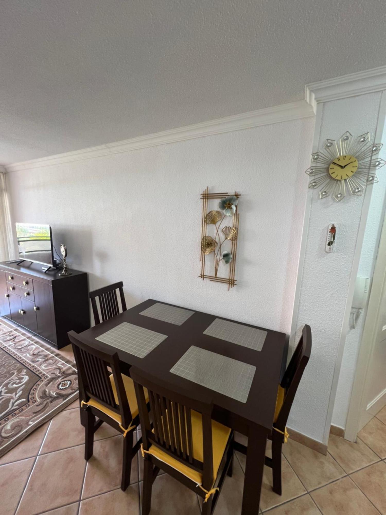 Apartment Center Los Cristianos 로스크리스티아노스 외부 사진